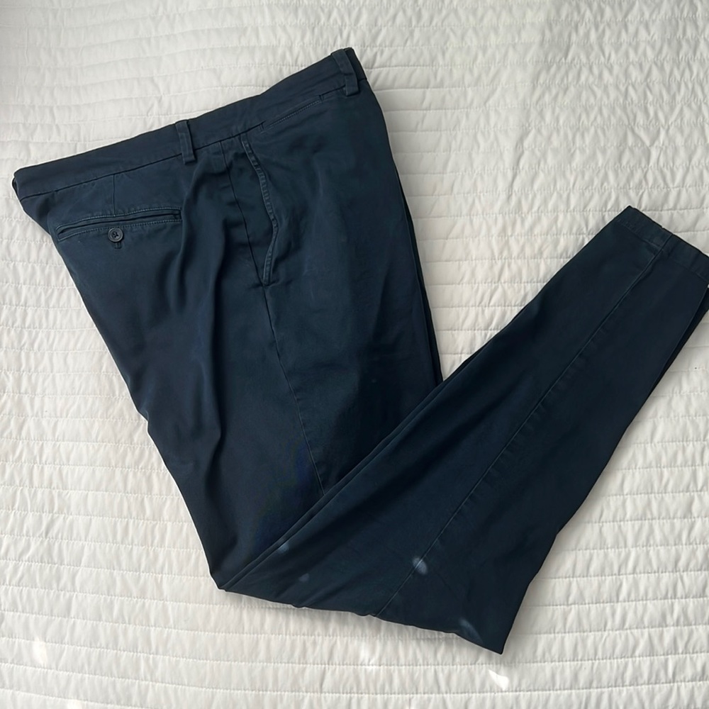 Vineyard Vines Men’s Slim Fit Chinos - Picture 1 of 3